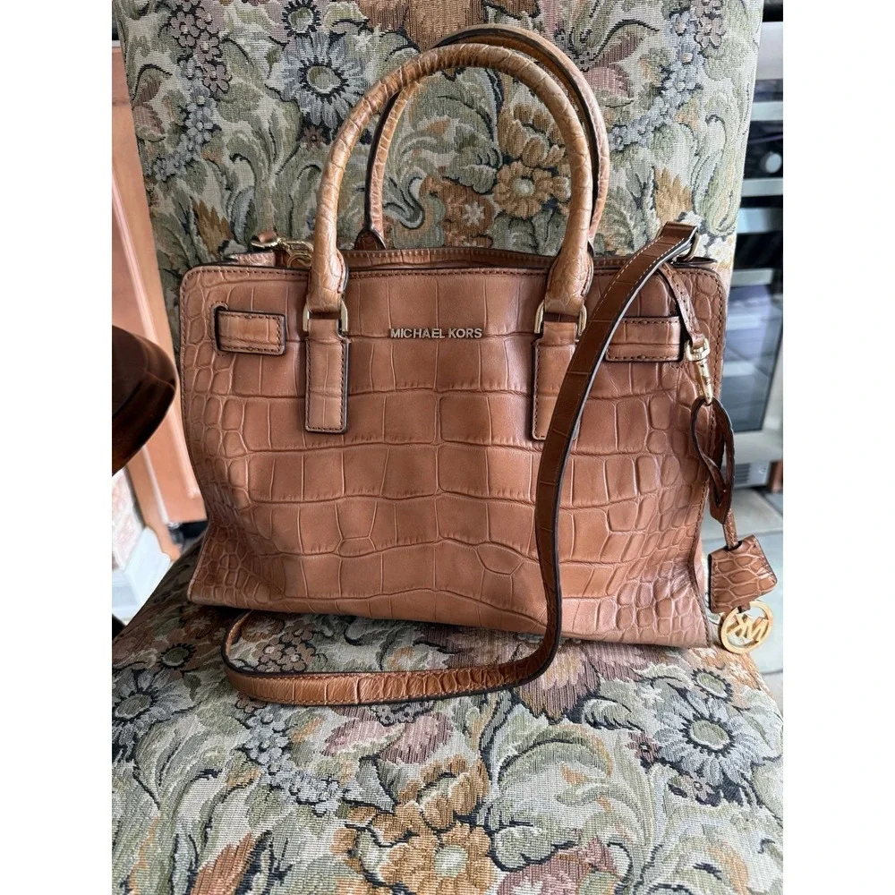 MICHAEL‎ MICHAEL KORS DILLON EW SATCHEL Embossed leather BAG